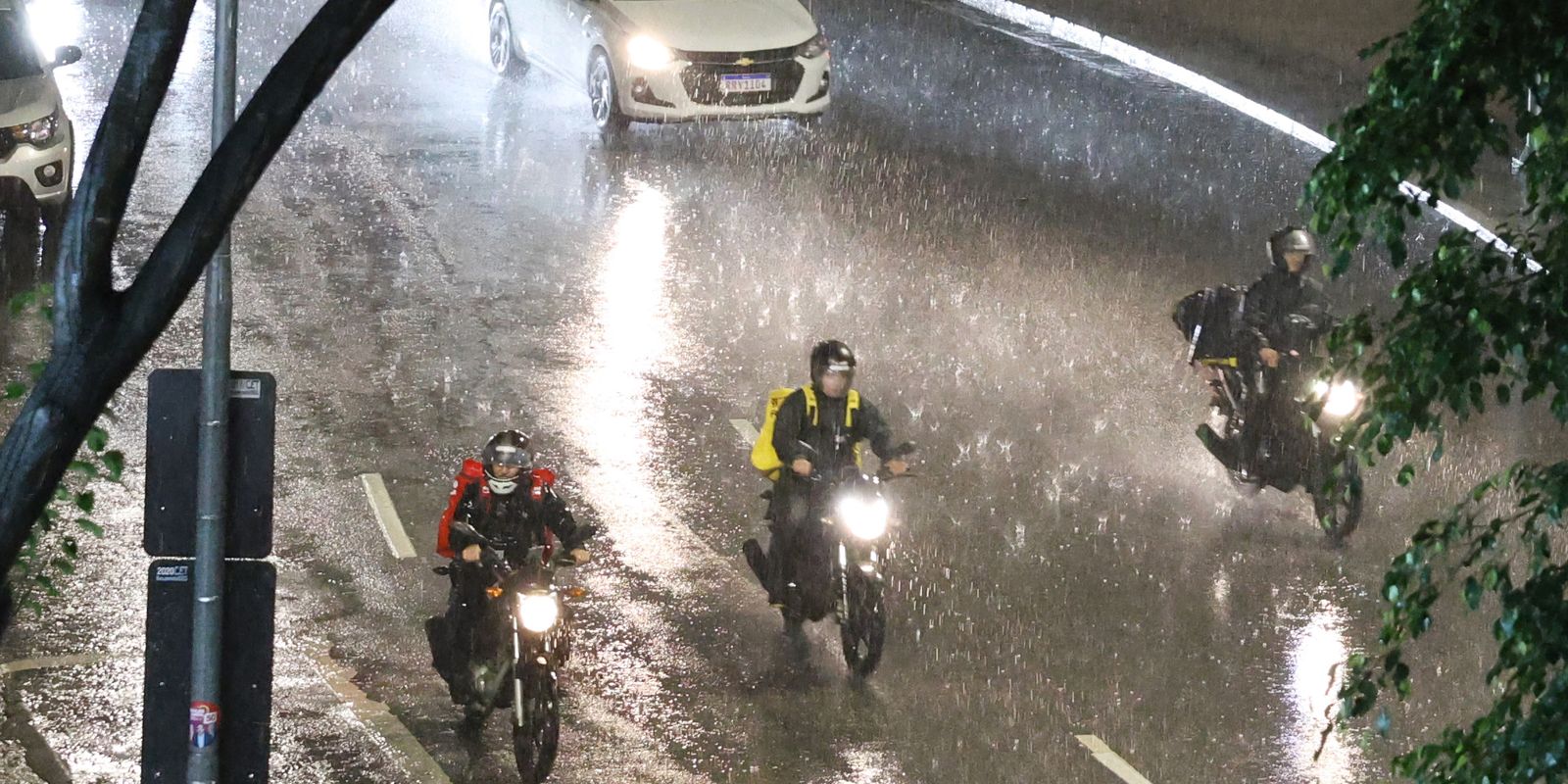 Estado de SP tem mais uma morte por causa da chuva; total chega a 11
